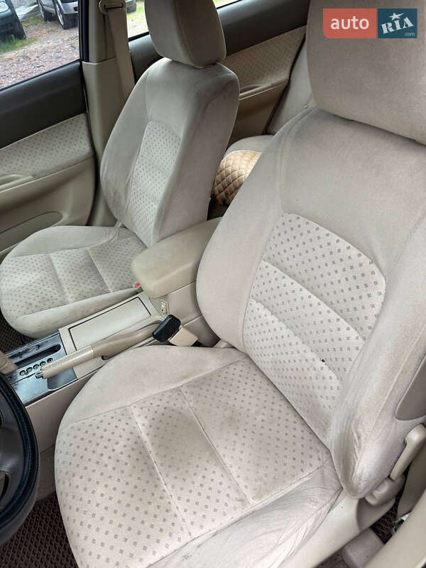 Седан Mazda 6 2004 в Чернигове