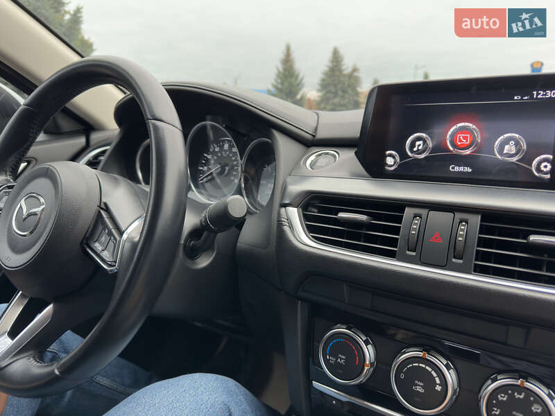 Седан Mazda 6 2017 в Прилуках