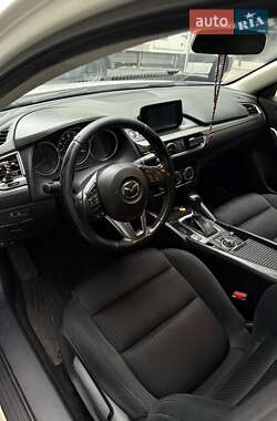 Седан Mazda 6 2015 в 