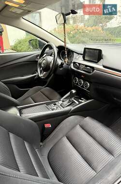 Седан Mazda 6 2015 в 