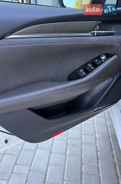 Седан Mazda 6 2018 в Черкассах