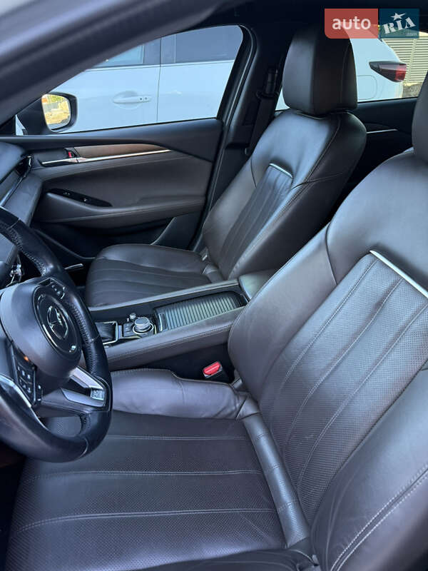 Седан Mazda 6 2018 в Черкассах