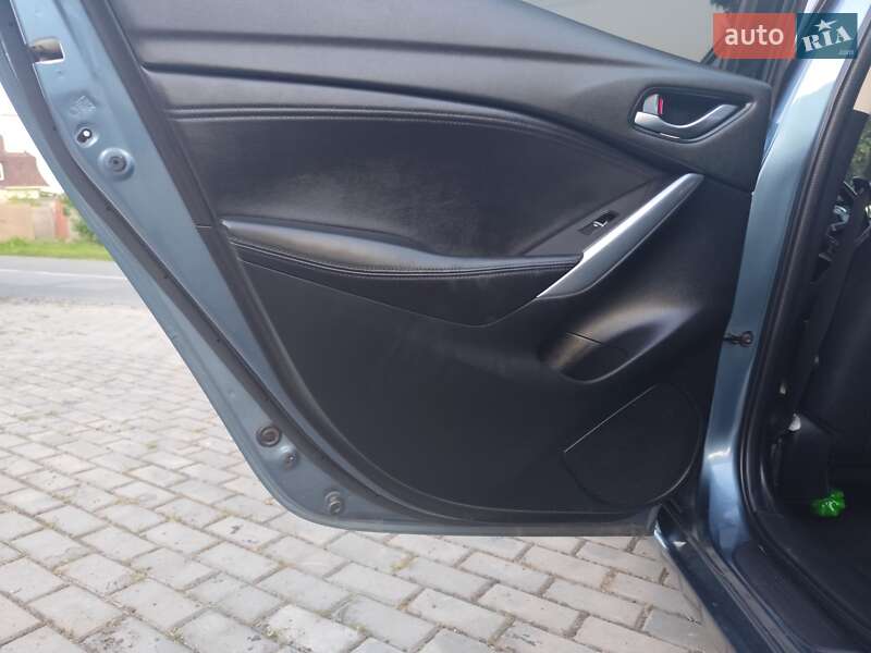 Седан Mazda 6 2016 в Харькове