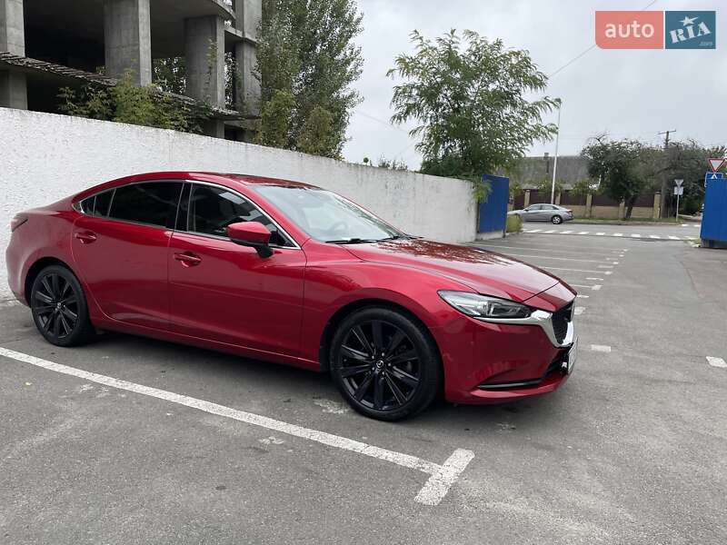 Седан Mazda 6 2020 в Вишневом