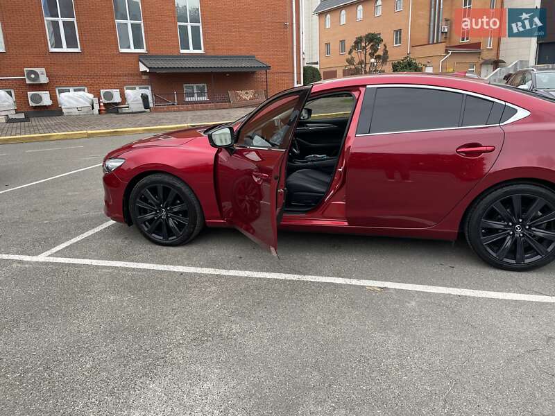Седан Mazda 6 2020 в Вишневом