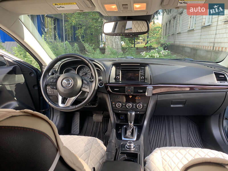 Седан Mazda 6 2014 в Гайсине