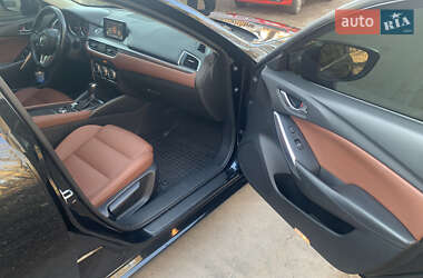 Седан Mazda 6 2015 в 