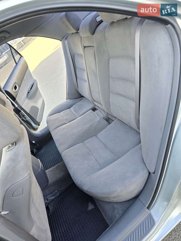 Седан Mazda 6 2003 в Киеве