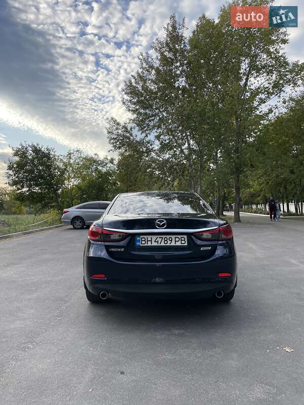 Седан Mazda 6 2016 в Днепре