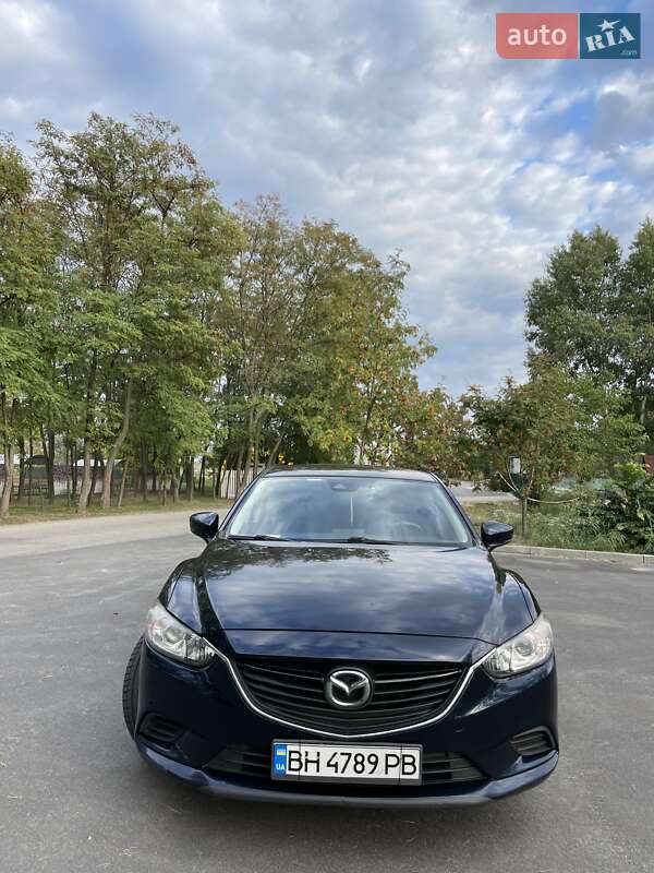 Седан Mazda 6 2016 в Днепре