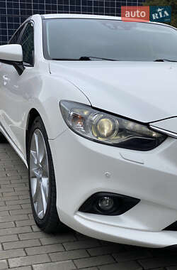 Седан Mazda 6 2012 в 