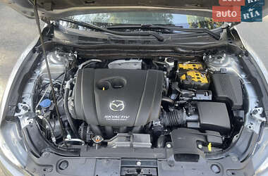 Седан Mazda 6 2014 в 