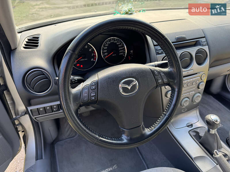 Седан Mazda 6 2004 в Каменском