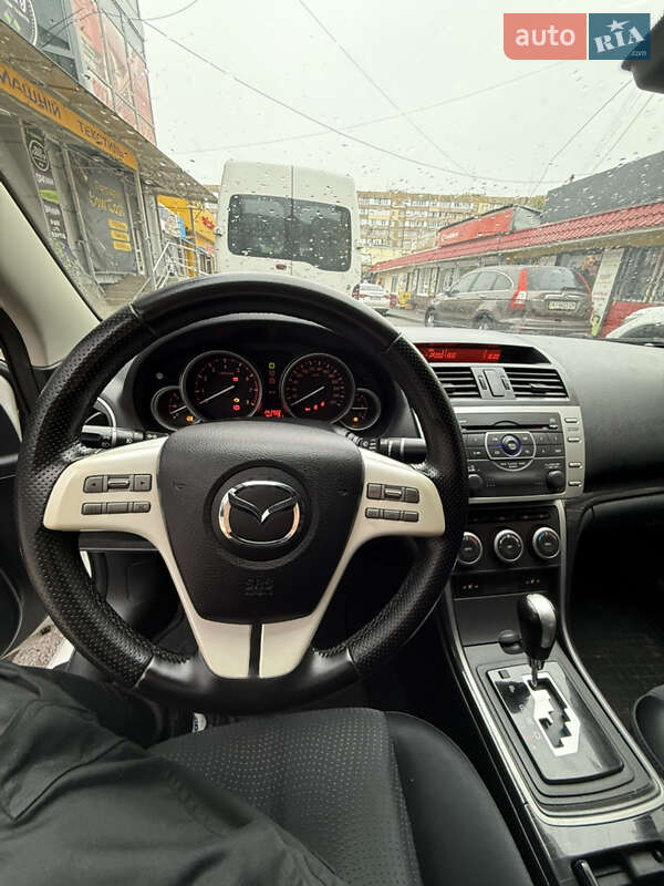 Седан Mazda 6 2008 в Обухове
