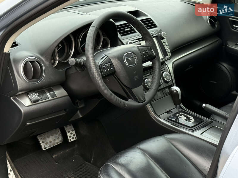 Седан Mazda 6 2011 в Запорожье