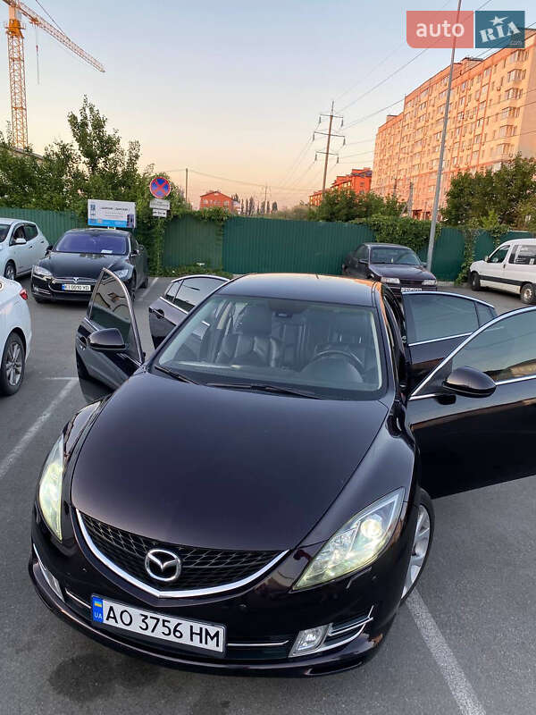 Седан Mazda 6 2008 в Киеве