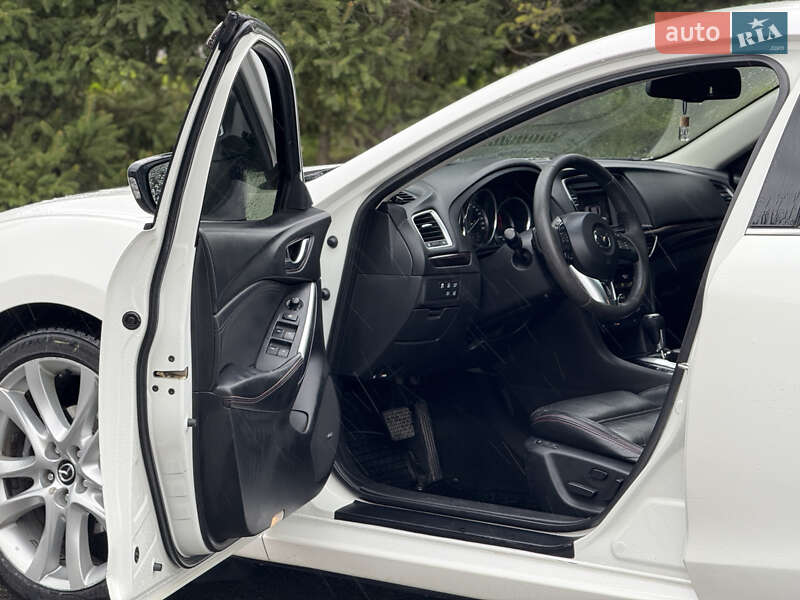 Седан Mazda 6 2014 в Тернополе