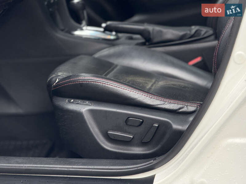 Седан Mazda 6 2014 в Тернополе