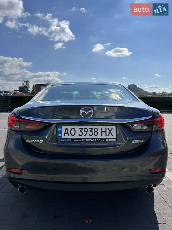 Седан Mazda 6 2016 в Мукачево