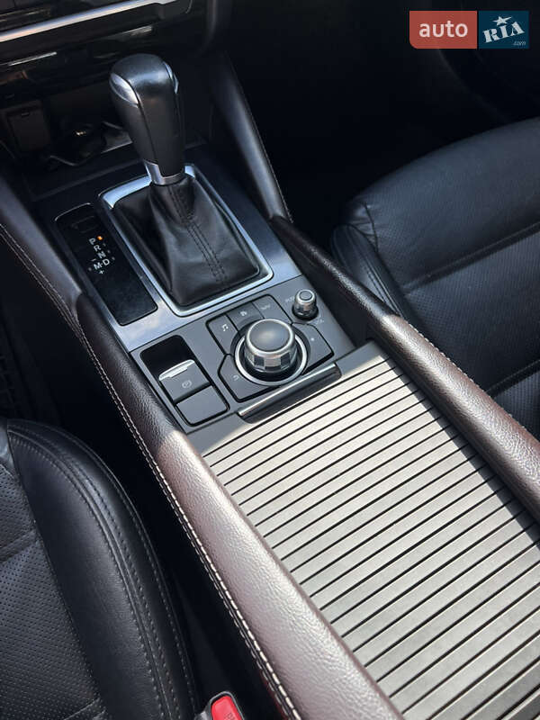 Седан Mazda 6 2016 в Мукачево