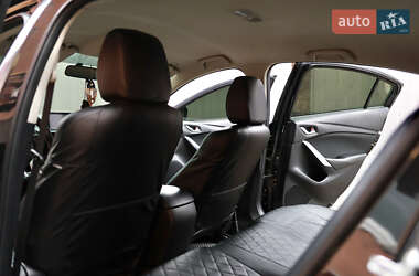 Седан Mazda 6 2015 в Чернівцях