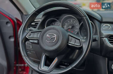Седан Mazda 6 2017 в 