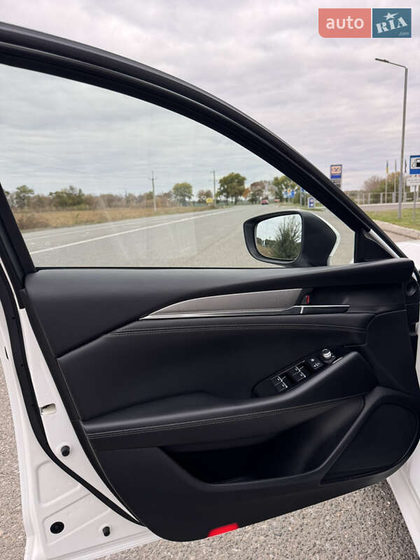 Седан Mazda 6 2019 в Черкасах