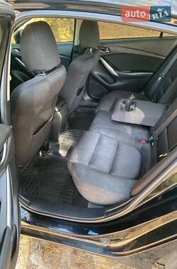 Седан Mazda 6 2014 в 
