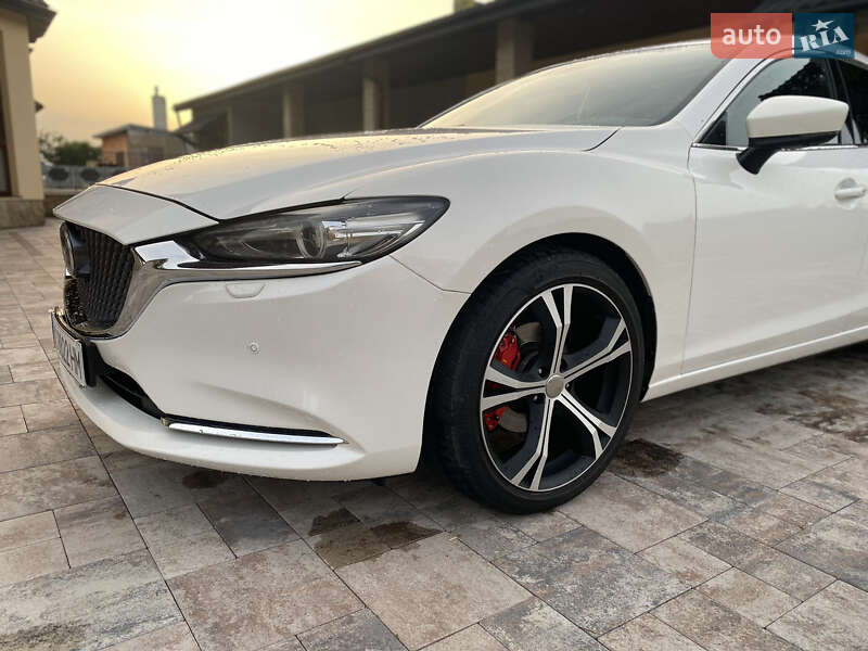 Седан Mazda 6 2018 в Жовкві