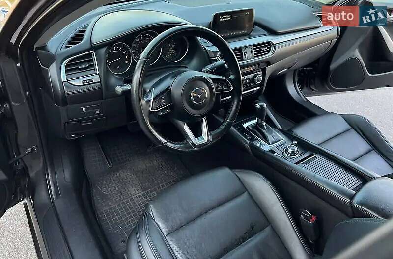 Седан Mazda 6 2016 в Рівному
