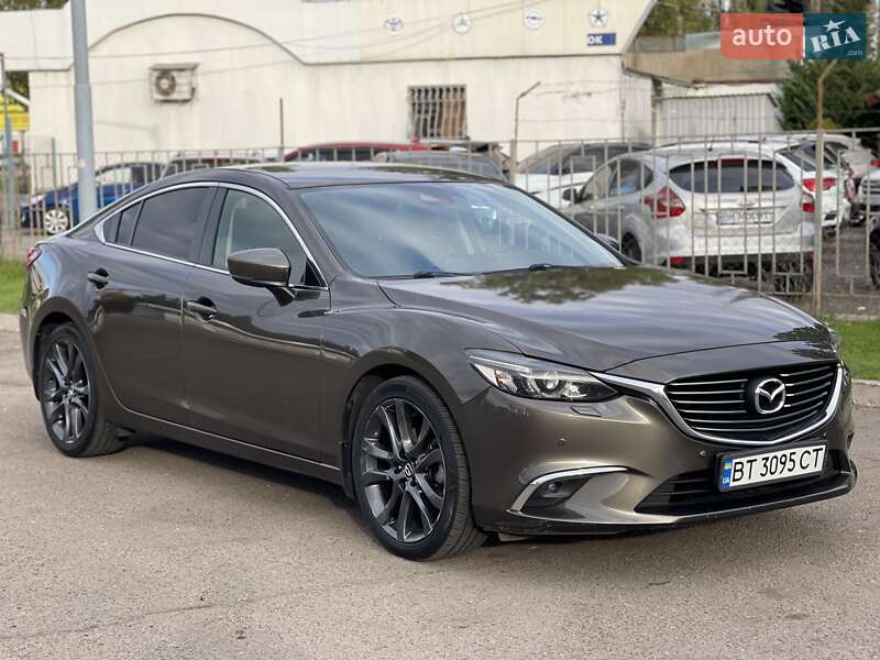Седан Mazda 6 2016 в Николаеве