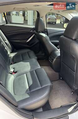 Седан Mazda 6 2015 в 