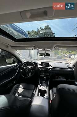 Седан Mazda 6 2015 в 