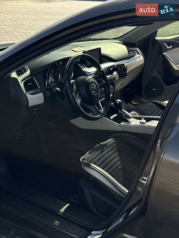 Седан Mazda 6 2015 в Миколаєві