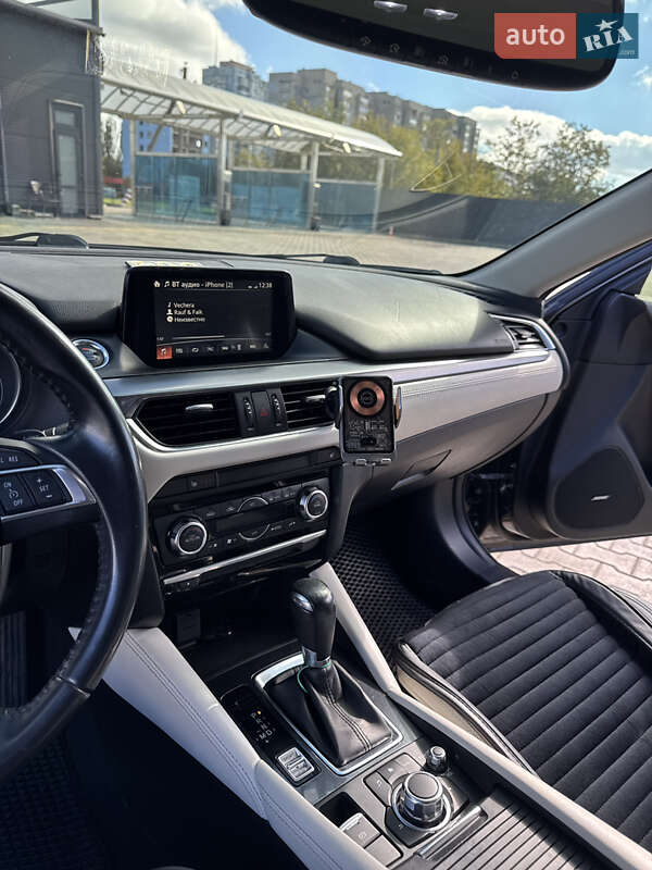 Седан Mazda 6 2015 в Миколаєві