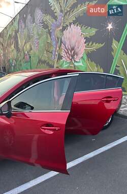 Седан Mazda 6 2015 в 