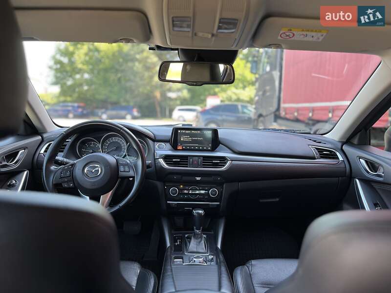 Седан Mazda 6 2016 в Мукачево