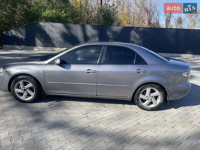 Седан Mazda 6 2003 в Черновцах