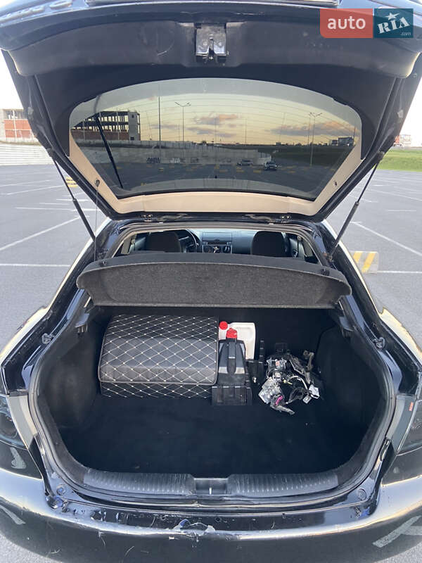 Лифтбек Mazda 6 2005 в Львове