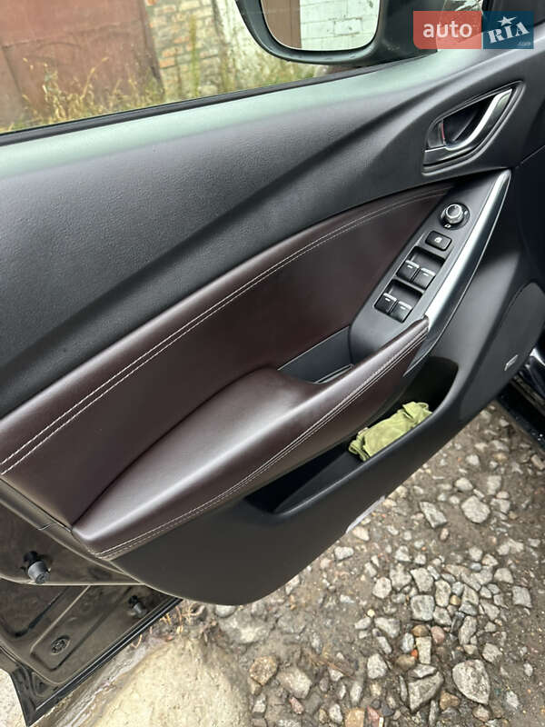 Седан Mazda 6 2015 в Харькове