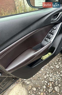 Седан Mazda 6 2015 в 
