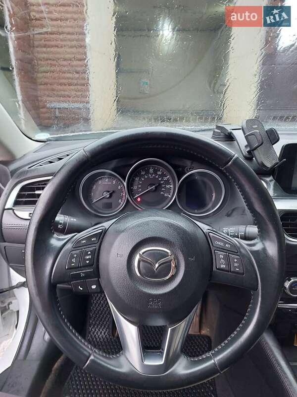 Седан Mazda 6 2016 в Охтирці