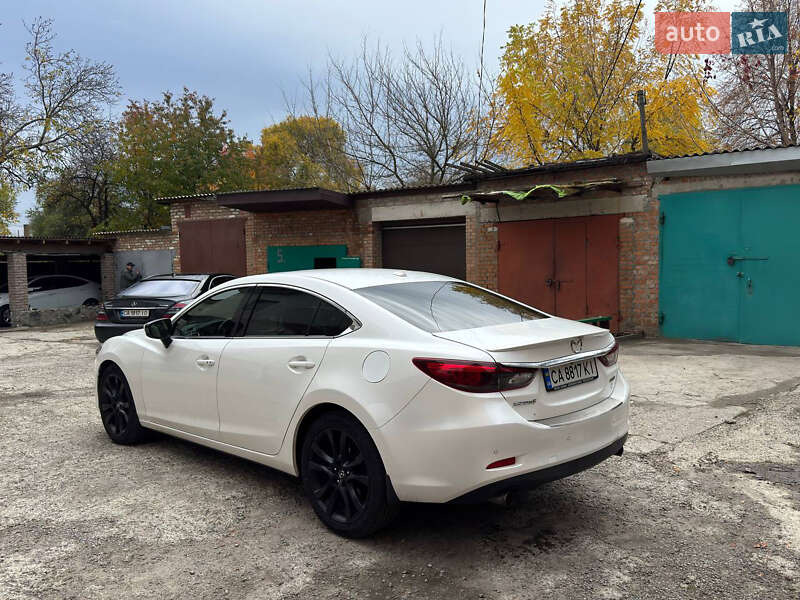 Седан Mazda 6 2015 в Умани