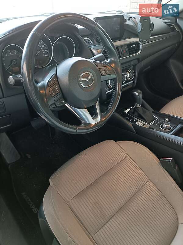 Седан Mazda 6 2016 в Коростышеве