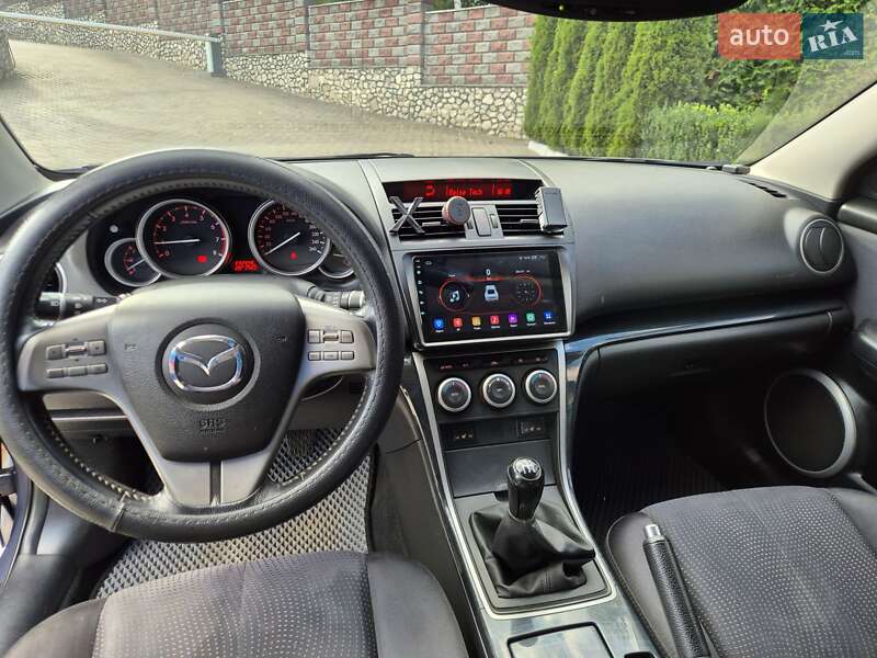 Седан Mazda 6 2008 в Волочиську