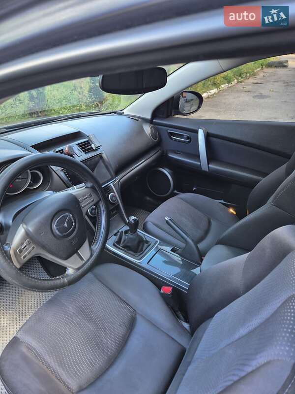 Седан Mazda 6 2008 в Волочиську