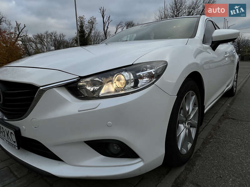 Седан Mazda 6 2016 в Черкасах