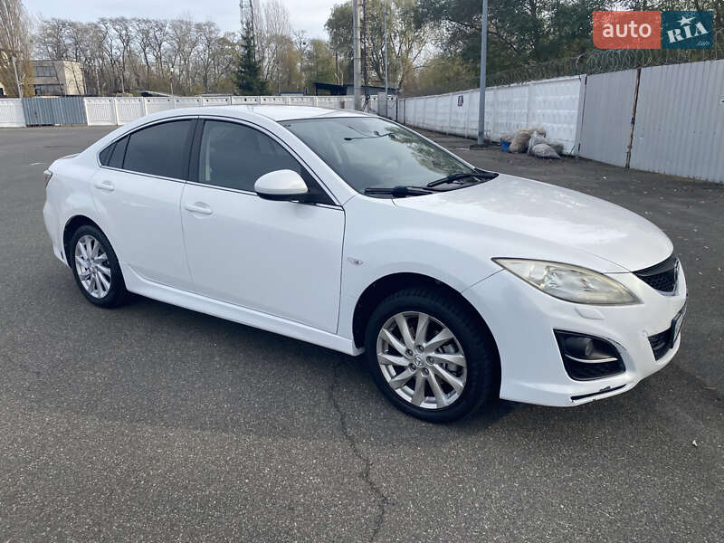 Седан Mazda 6 2011 в Киеве