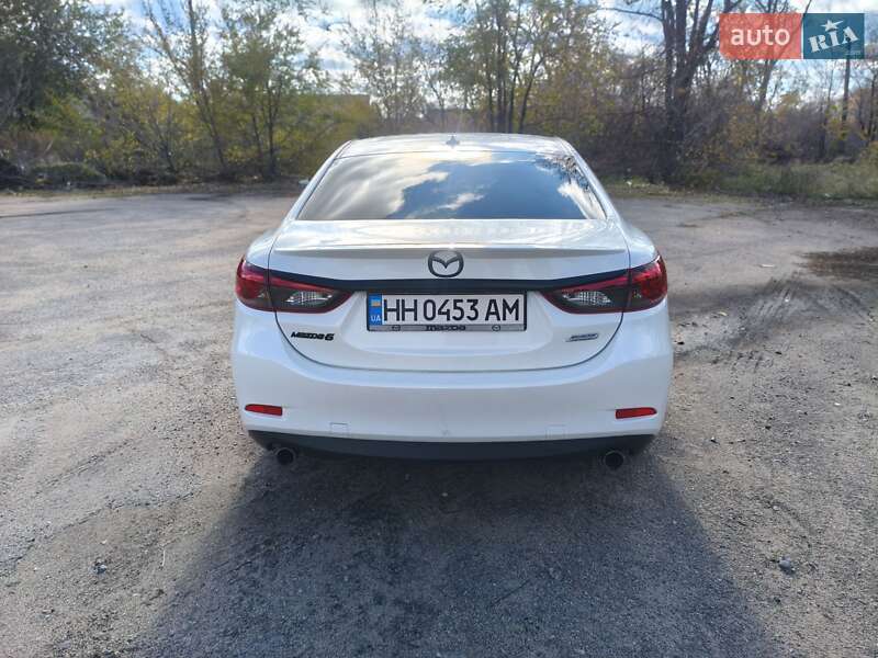 Седан Mazda 6 2015 в Запорожье