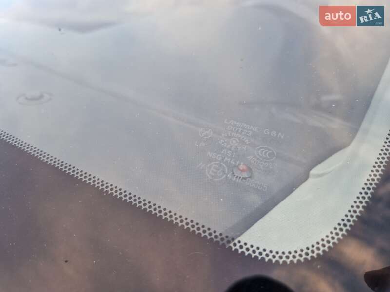 Седан Mazda 6 2003 в Дніпрі